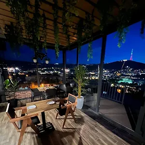 احجز هنا