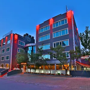 Hotell The Hera Premium